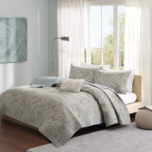4 Piece Cotton Quilt Set with Throw Pillow