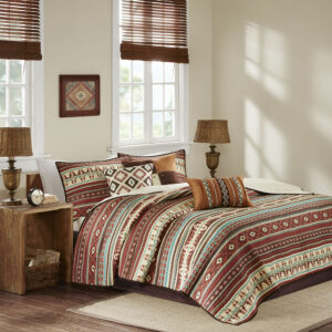 6 Piece Printed Quilt Set with Throw Pillows