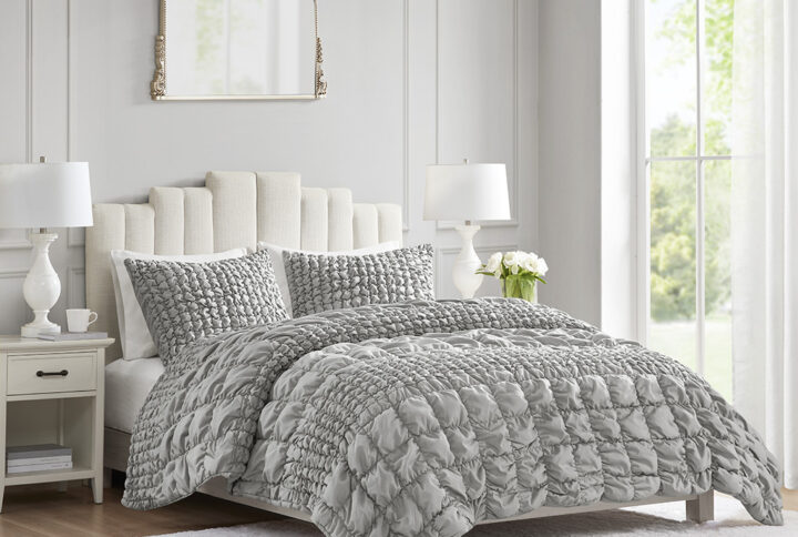 3 Piece Stripe Ruched Comforter Set