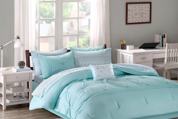 Embroidered Comforter Set with Bed Sheets