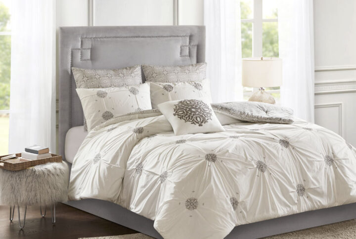 6 Piece Embroidered Cotton Reversible Comforter Set