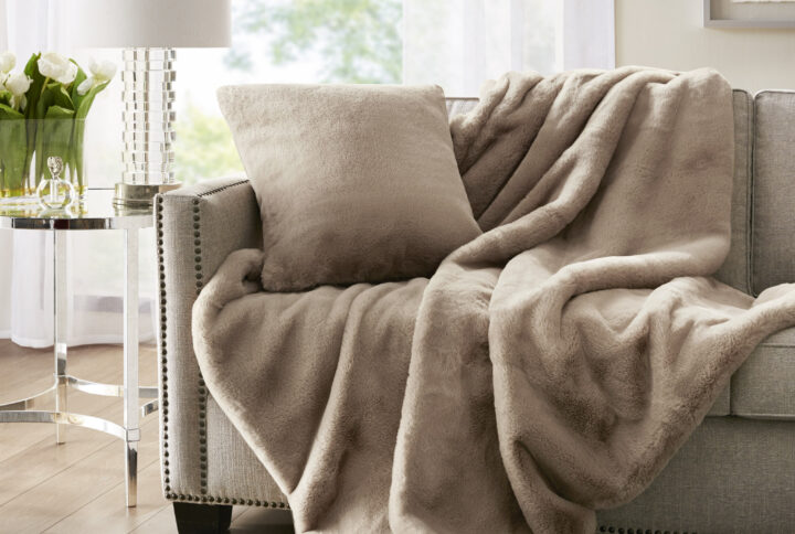 Solid Faux Fur Throw