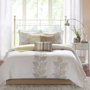 6 Piece Embroidered Quilt Set with Throw Pillows