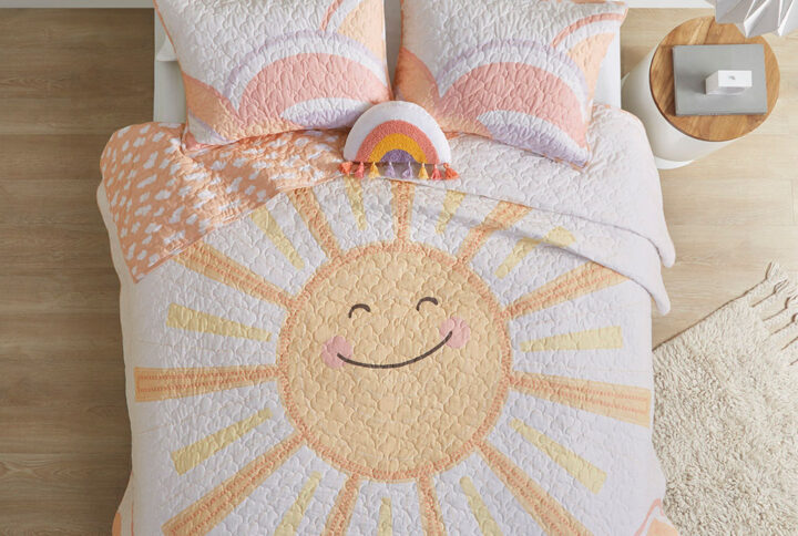 Reversible Sunshine Printed Cotton Quilt Set with Throw Pillow