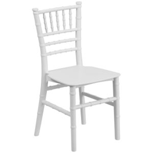 The elegantly designed Kids White Resin Chiavari Chair is a delightful option to make kids feel like VIPs at your special events. These mini versions will fit right in with the classic adult-sized chairs. With a frame made from ultra-strong resin