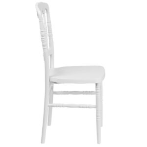 whether lavish or simplistic due to their beautiful frame design and how well they photograph. This chair is used in all types of settings due to its lightweight