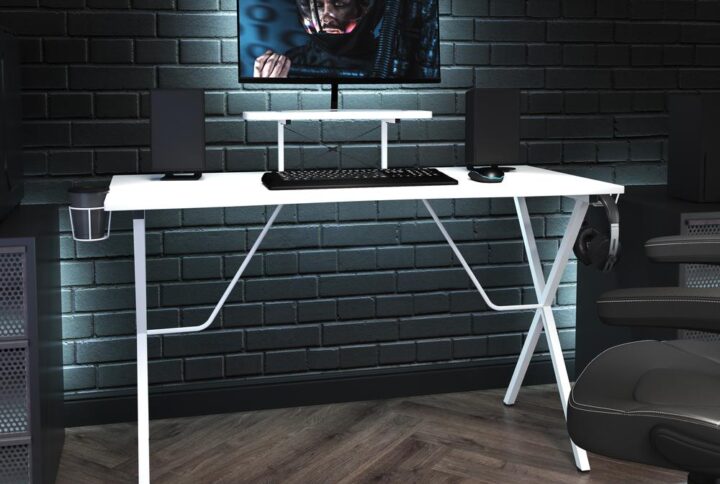Up your gaming experience with this performance gaming desk to keep you committed to getting through the various player levels. Remove the monitor platform to house dual screens for an extreme gaming experience. For excitable players