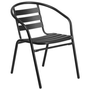 Dine outdoors in this comfortable metal patio chair for your deck