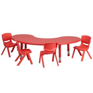 Set the ideal teacher-student arrangement with a moon-shaped activity table set that allows the teacher to be in the center. Designed for safety around rambunctious toddlers