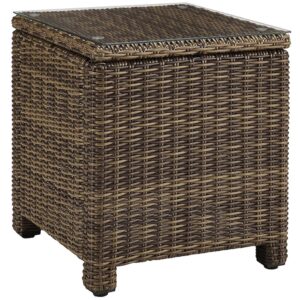 Outdoor entertaining is a breeze with the Bradenton Side Table. The sturdy steel frame is wrapped in beautiful all-weather wicker and features a tempered glass tabletop