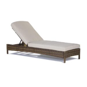 this chaise lounge is both durable and stylish. Featuring a six-position adjustable back and high-quality cushion cores