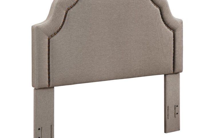 Add elegance and comfort to your bedroom with our Loren bedset. The keystone silhouette headboard is delicately outlined with an Antique Nickel nail head trim. The low-profile foot board completes this sophisticated look. Upholstered in Charcoal colored linen that will complement any space. Easy to assemble