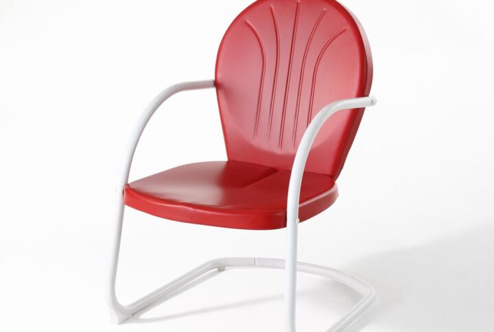 Relax outside on the nostalgically inspired Griffith Chair. Designed to withstand the hottest of summer days