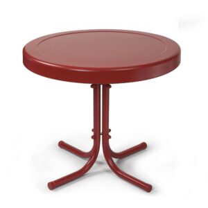 this side table can partner with a variety of outdoor seating. With a sturdy pedestal base