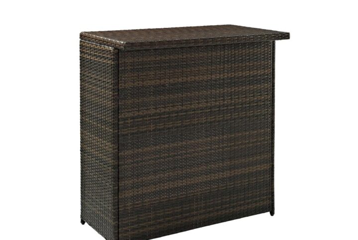 Host your next outdoor happy hour with the Palm Harbor Bar. With all-weather resin wicker over a powder-coated steel frame