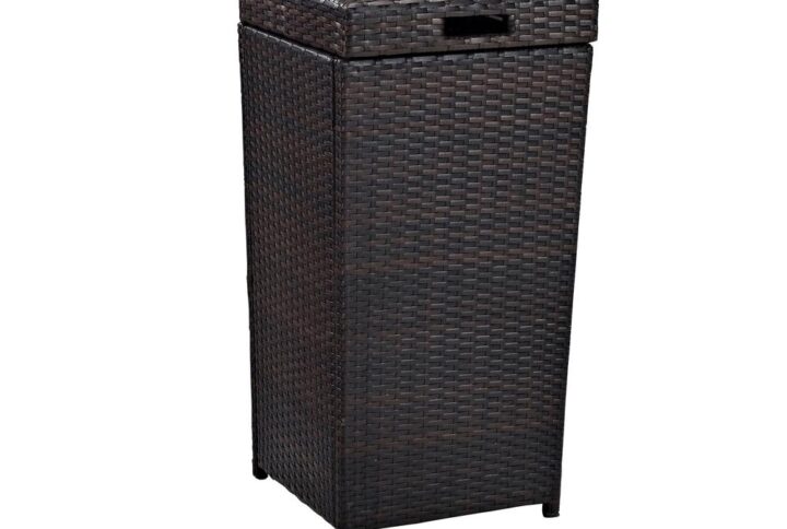 The Palm Harbor Trash Bin makes outdoor cleanup easy without sacrificing style. Constructed of durable powder-coated steel covered in all-weather resin wicker