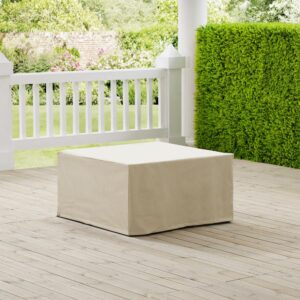This custom-fitted protective outdoor cover will provide shelter to your outdoor square coffee table or ottoman. Sewn from heavy gauge