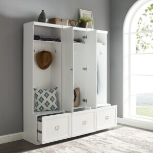 Take your home organization to the next level with the Harper 3pc Entryway Set. Comprised of two hall trees flanking either side of a pantry closet