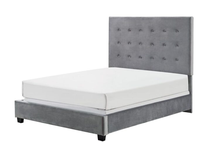 Give your bedroom a streamlined sophistication with the Reston Bedset. The tufted headboard can be upholstered in cornflower or shale colored microfiber or créme colored linen. Easy to assemble