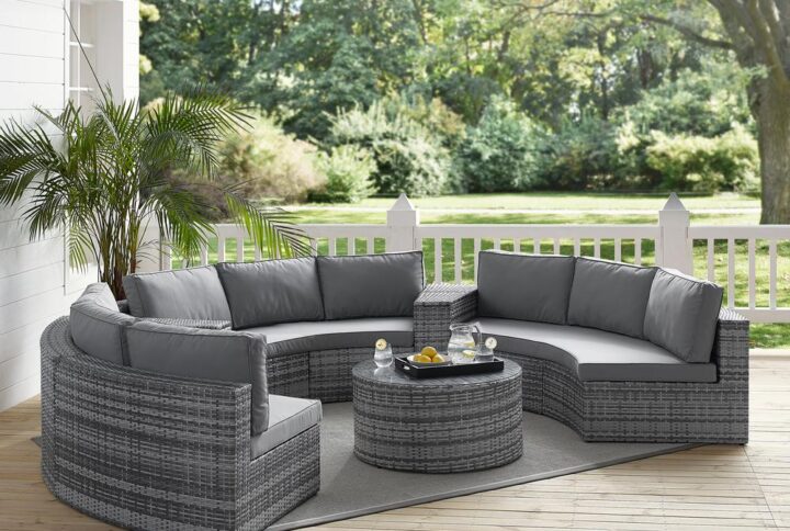 The Catalina 6pc Sectional Set transforms any outdoor space into the ultimate backyard retreat. The modular sofas