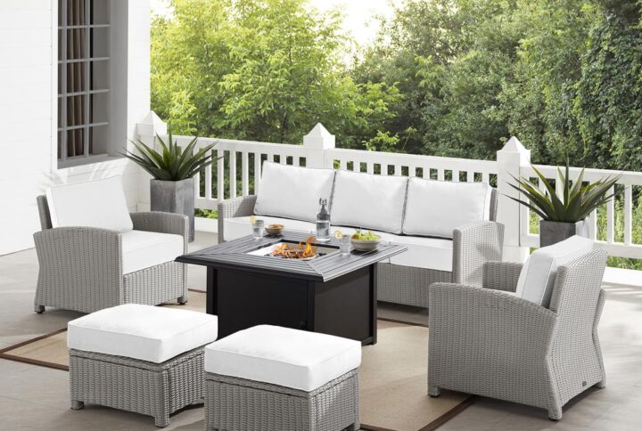 Spend warm sunny days and cool autumn nights with the Bradenton 6Pc Sofa Set with fire table. The sofa