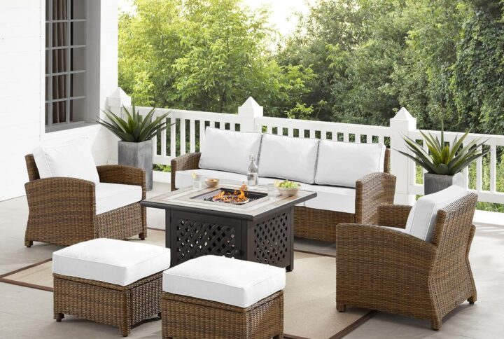 Spend warm sunny days and cool autumn nights with the Bradenton 6Pc Sofa Set with fire table. The sofa