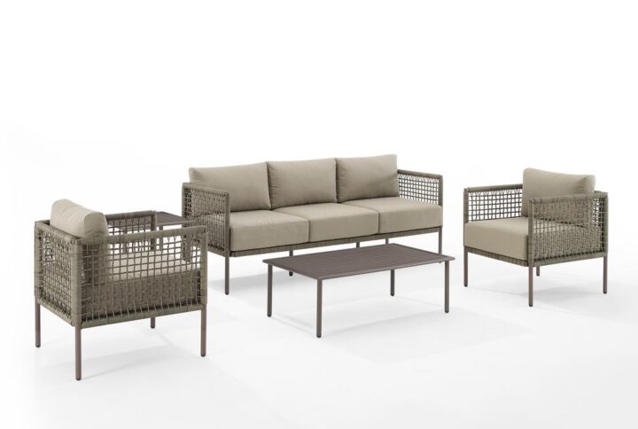 Bring a laid-back west coast vibe to your outdoor oasis with the Cali Bay 5pc Sofa Set. Featuring a modern silhouette covered with resin wicker in an open weave design