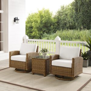 easy motion. Enjoy the look of bright white outdoor cushions worry-free. Featuring thick cushions covered in high-quality Sunbrella fabric