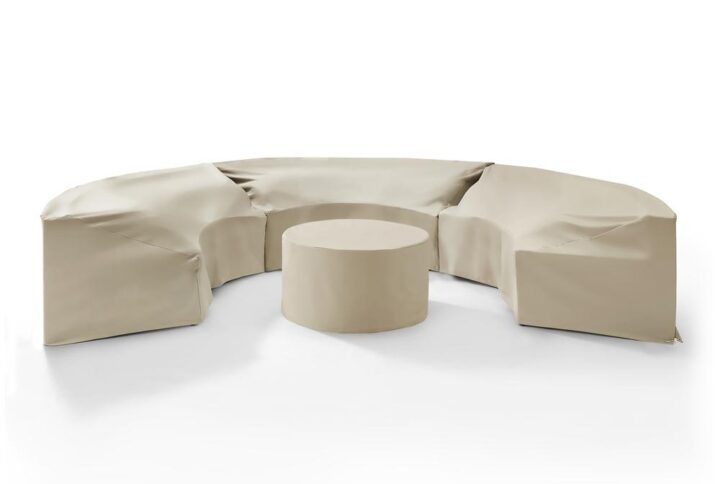 Give your Catalina sectional shelter with this 4pc custom-fitted protective outdoor cover set. Sewn from heavy gauge