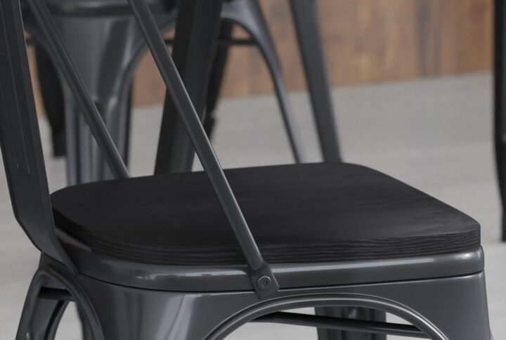 Refresh the look of your indoor/outdoor metal dining chairs
