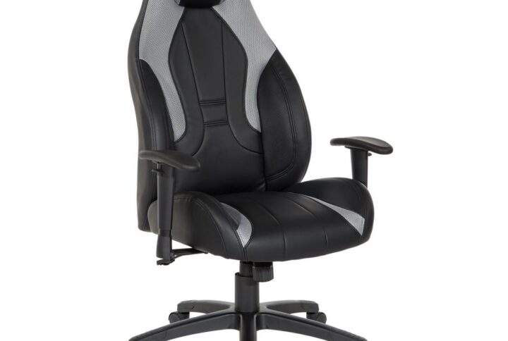 Accelerate your gaming experience with our Commander Gaming Chair