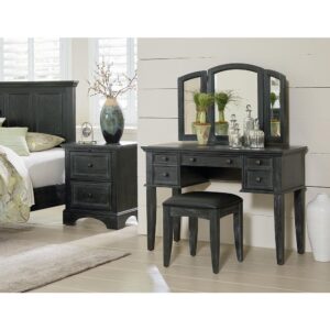 three drawers offer spacious storage for accessories. Rejuvenate yourself with these furnishings in your home.