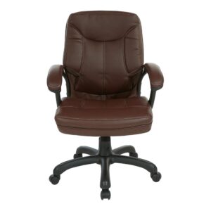 this hardworking chair features a thickly padded