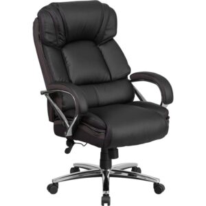 This office chair features plenty of thick