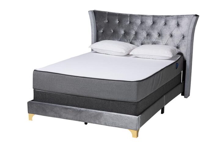 Glam and Luxe Grey Velvet and Gold Metal Queen Size Panel Bed