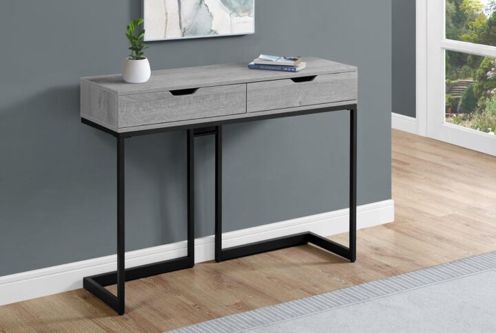 Accent Table