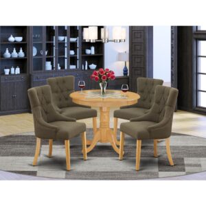 this well-designed and comfortable kitchen dinette table may be used for hours at a time. This small dining table requires a very little space and it’d be a great choice if you are struggling with space in your dining area. Made up of rubber wood