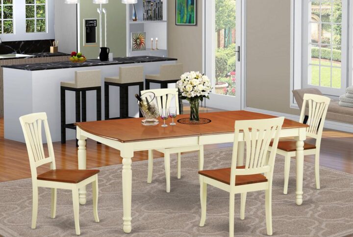 Beautiful dining room table with set of 4 comfortable kitchen dining chairs which could be positioned in your dining area and small space. Both