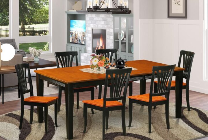 This attractive dinette table set looks simply fantastic. This dining table set would suit perfectly in the dining area of any house. No matter what décor or style you are searhing for this table and chairs set will fit in perfectly. This dining room set is made from rubber wood and features an fantastic Black