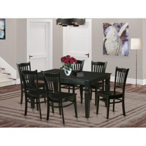 With a stable and easy-to-maintain rectangular table and chairs