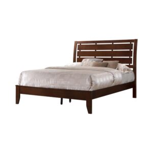 airy headboard that's styled with horizontal slats. Footboard is low profile and clean