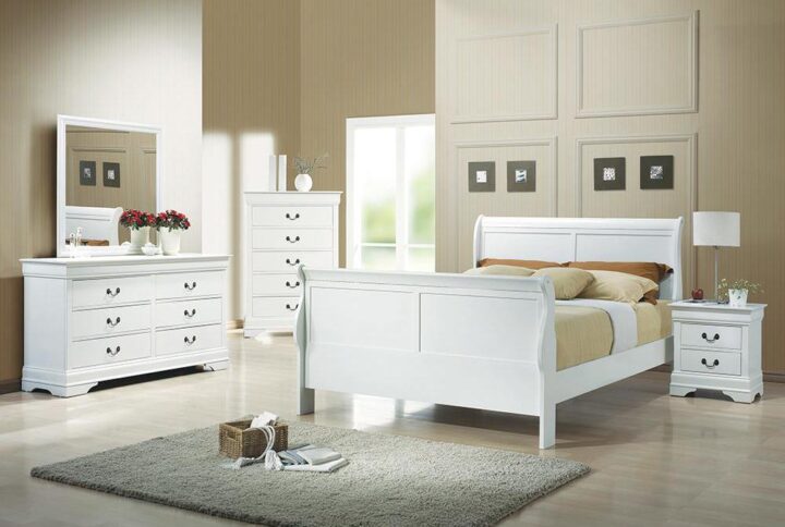This gorgeous five-piece bedroom set exudes cool