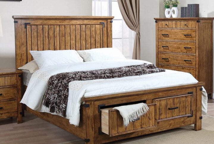 The Brenner collection features this bed inspired by the countryside. It has crisp