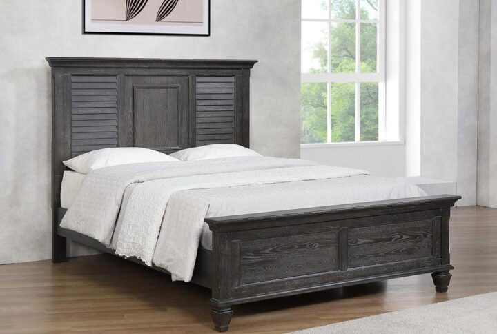 Bring in a touch of rustic flair and complete your bedroom with this striking panel bed. Constructed from durable New Zealand pine in a weathered sage finish