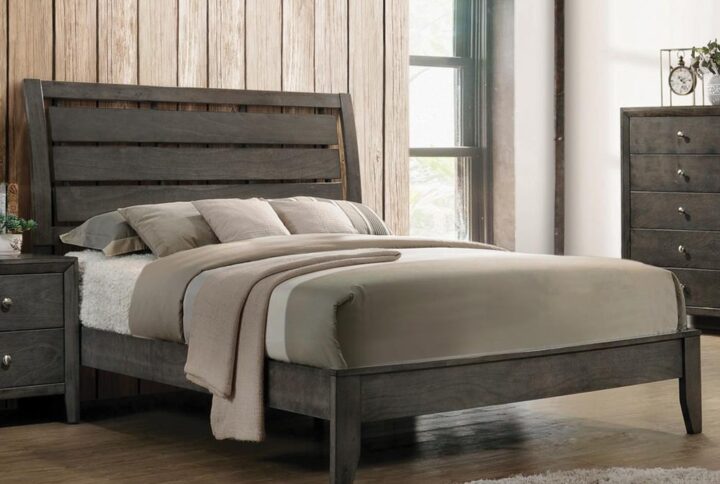 A horizontal slatted headboard lends tasteful texture to this handsome