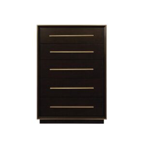 this chest is convenient and versatile. Its large size is ideal for keeping your wardrobe organized. Its strong silhouette is enhanced by an attractive