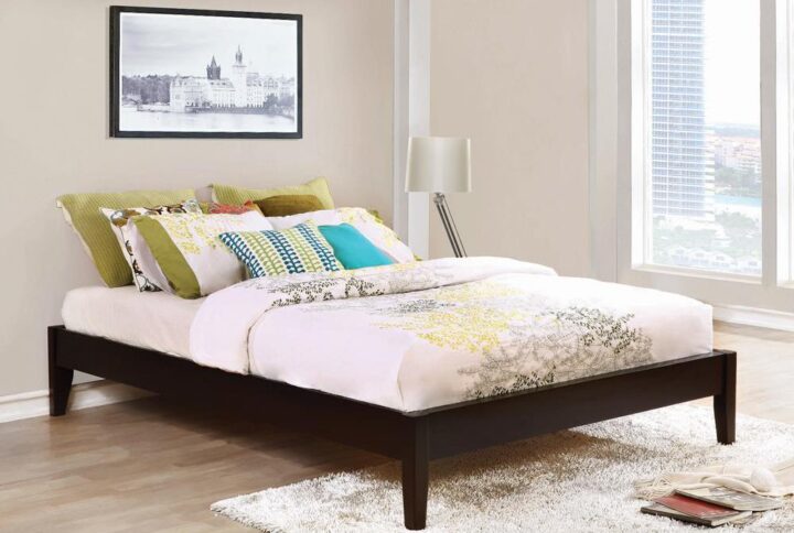 This Hounslow platform full bed is a versatile value that can't be passed up. As a standalone bed