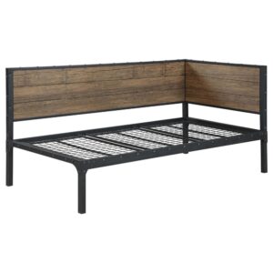 Dress up a transitional space or spare bedroom with this industrial-inspired twin trundle bed. Great for guests