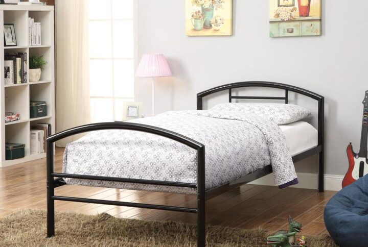 Add an element of understated glamour to any bedroom in your home. This twin size metal bed enhances your natural decor style with glamorous simplicity. Sleek and practical