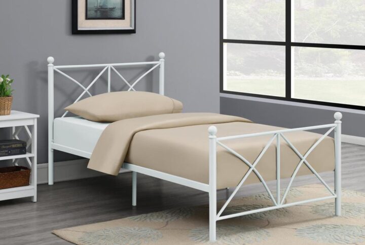 Find chic and sophisticated style with this metal bed. Coming in an assortment of styles and colors